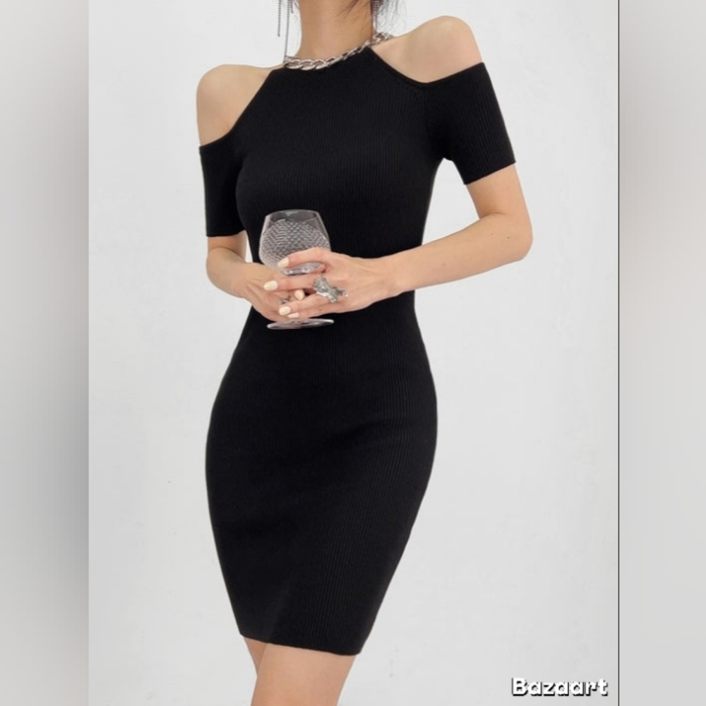 Elegant Black Dress